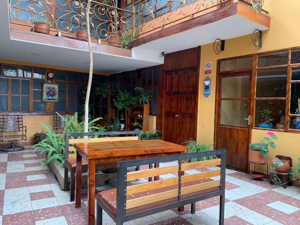 Hostel Santa Canela Cuenca Buitenkant foto