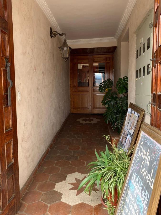 Hostel Santa Canela Cuenca Buitenkant foto